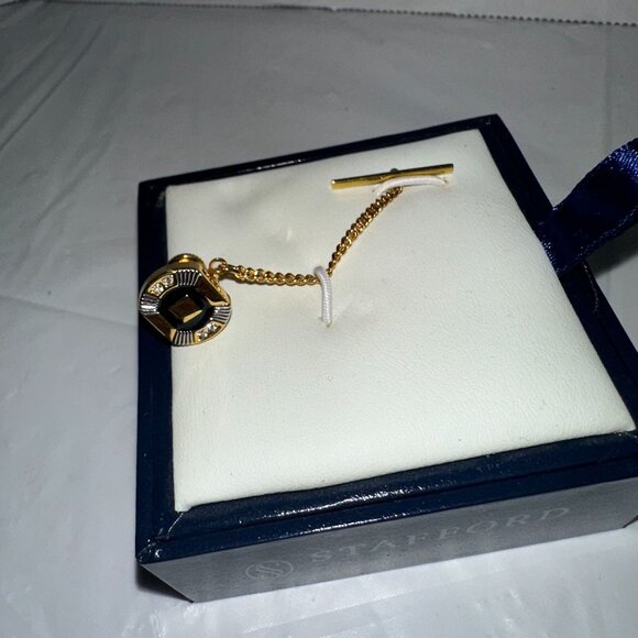 Stafford Essentials Gold & Black Cufflinks & Tie Bar Set - Picture 4 of 7